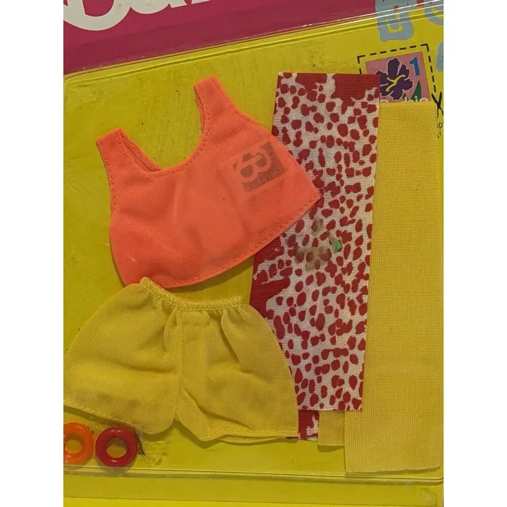 Vintage 1991 Barbie Fashion Wraps 2936 Red Orange Yellow NOS FREE SHIPPING